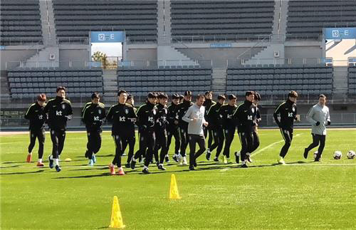 23일 울산종합운동장에서 축구 국가대표팀이 회복훈련을 하고 있다.  연합뉴스